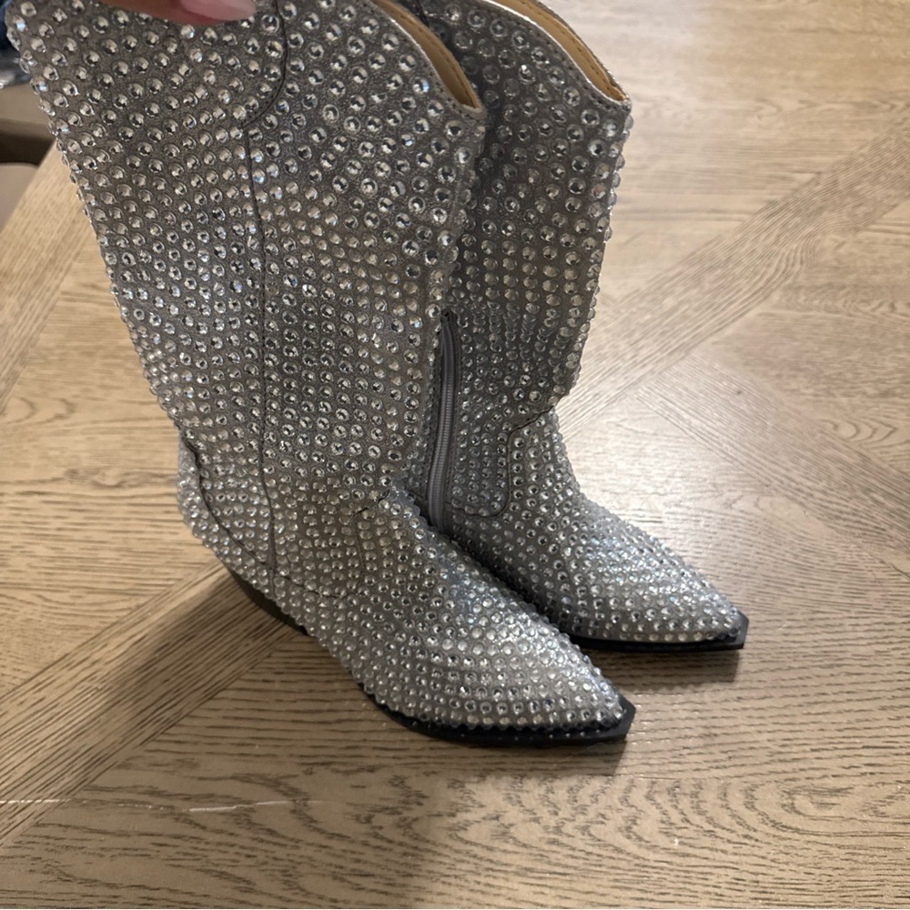 NEW Betsey Johnson Randy Rhinestone Western calf Boots, Size 6
